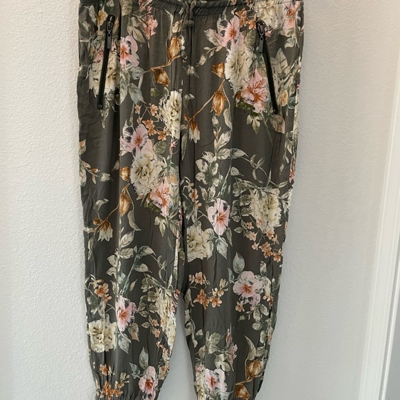 Pants - Chaser Floral Jogger Pants